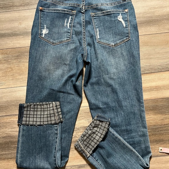 Judy Blue Slim Fit Cute Ankle Jeans- 1/25 - Picture 7 of 11